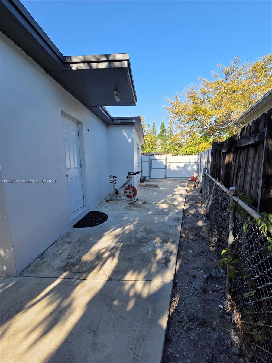 12585 NE Miami Ct, North Miami, Florida image 22