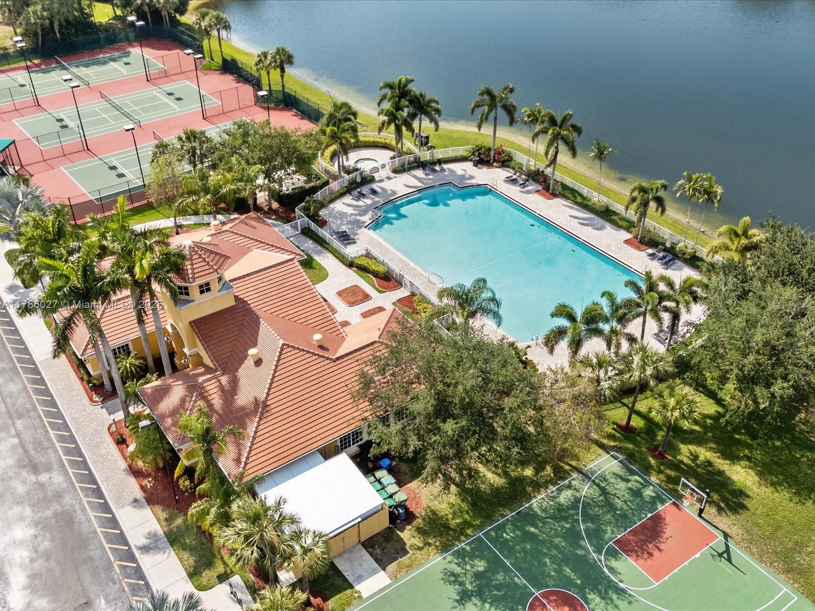 12468 SW 44th Ct, Miramar, Florida image 29