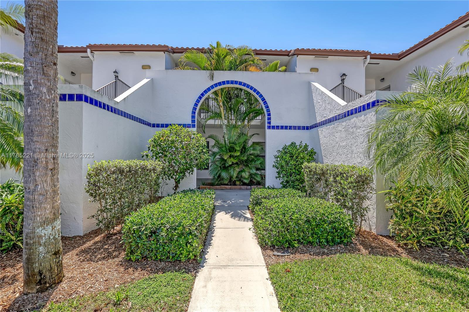 6121 SE Landing Way #13, Stuart, Florida image 12