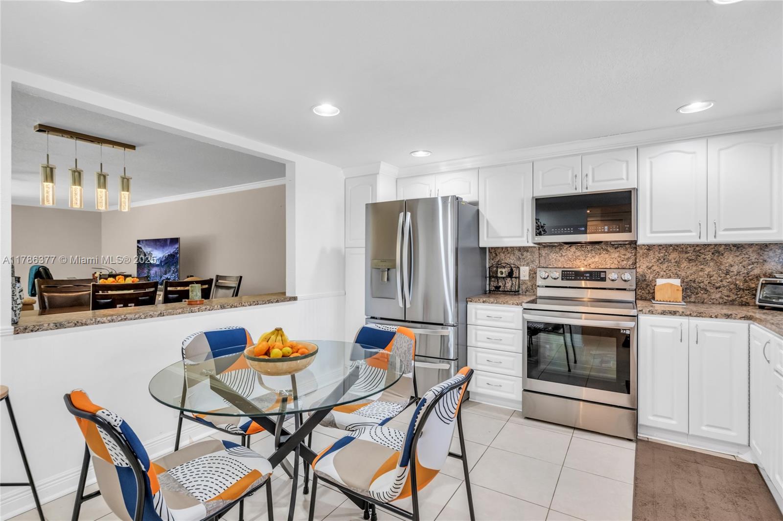 281 S Hollybrook Dr #106, Pembroke Pines, Florida image 4
