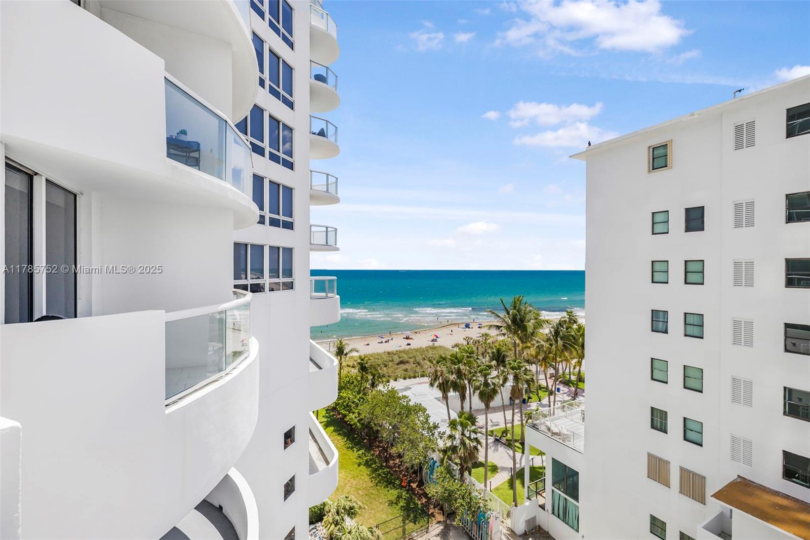 Condo for Sale in Miami Beach, FL