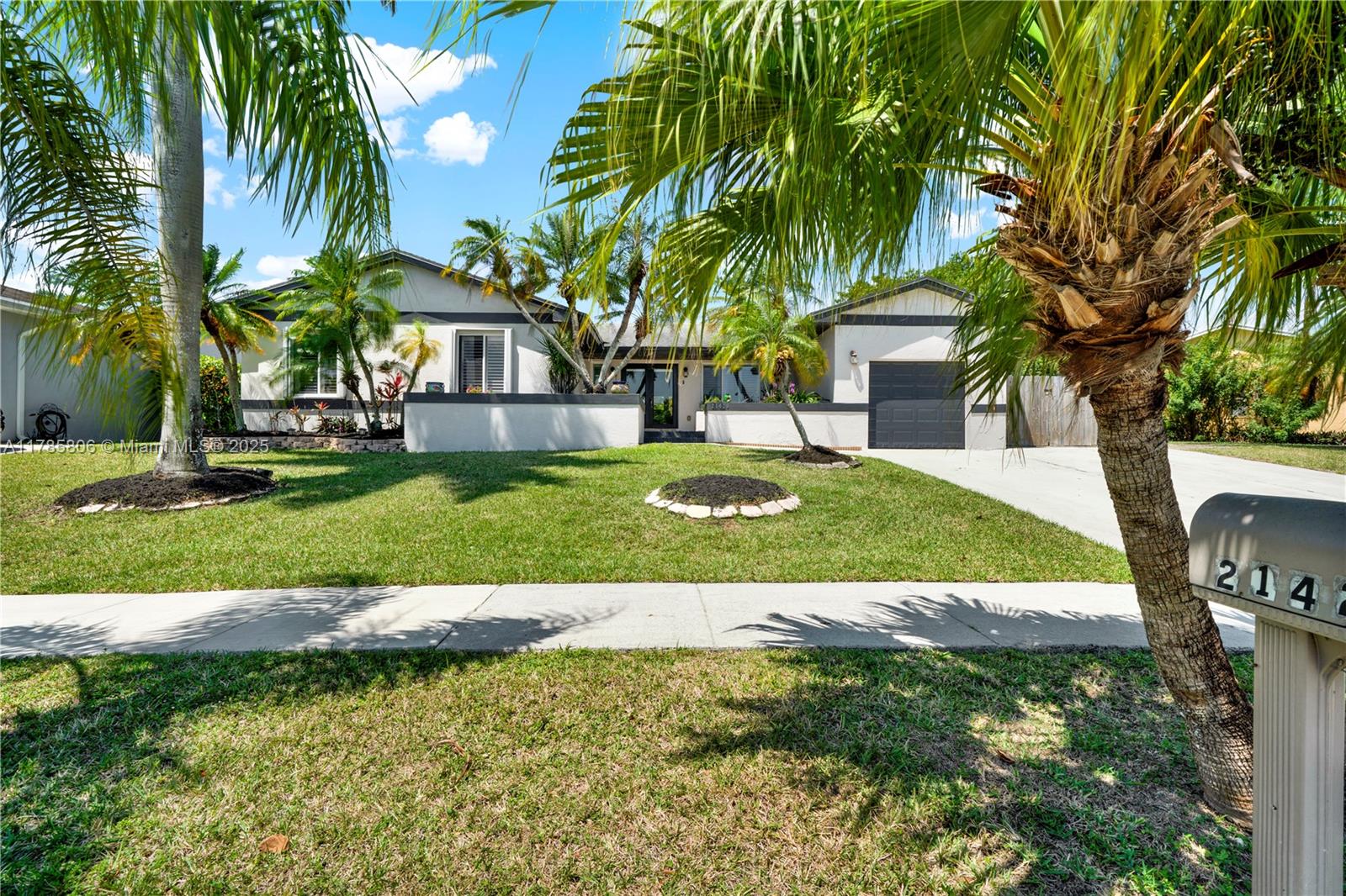 21420 SW 97th Pl, Cutler Bay, Florida image 2
