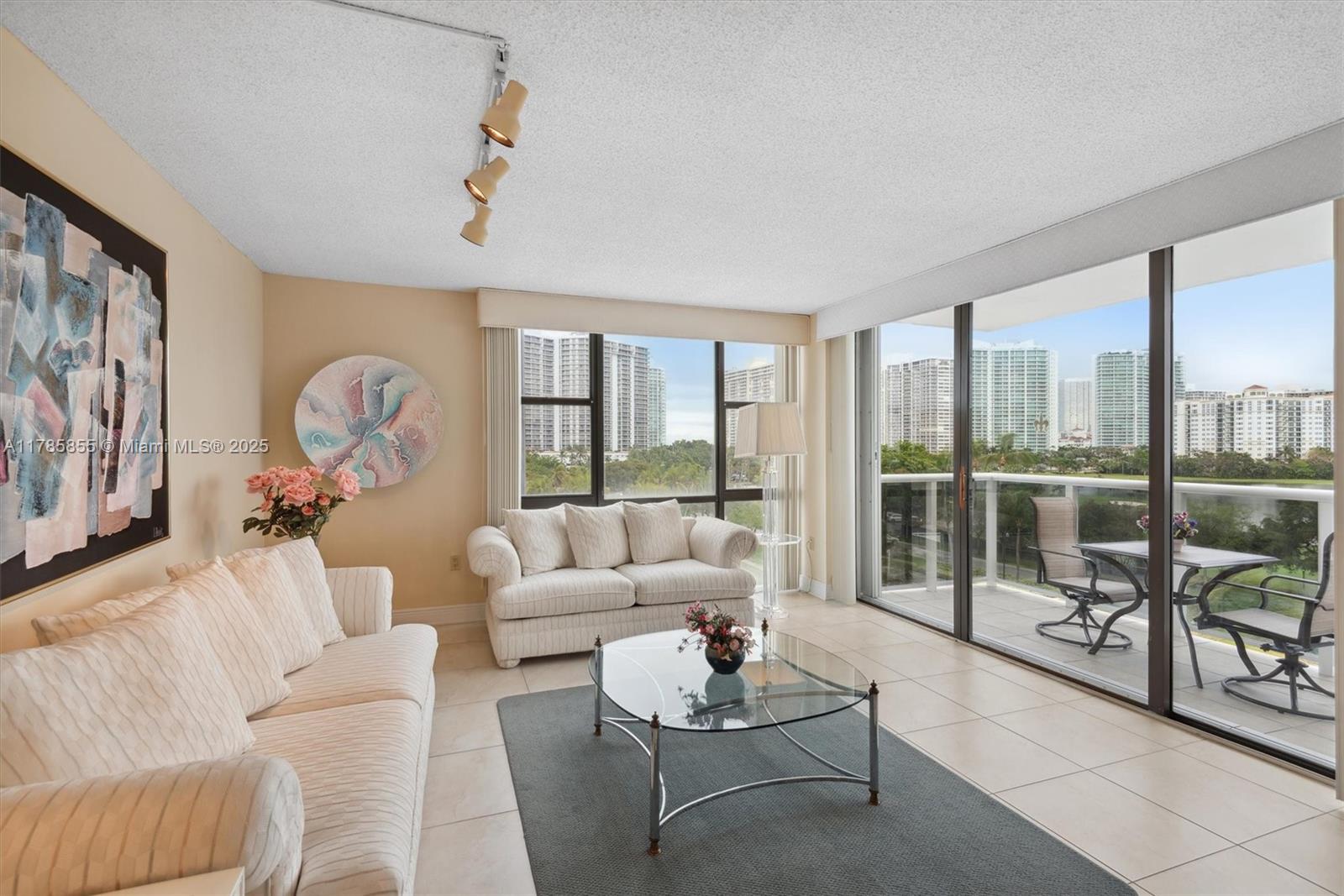 3625 N Country Club Dr #603, Aventura, Florida image 13