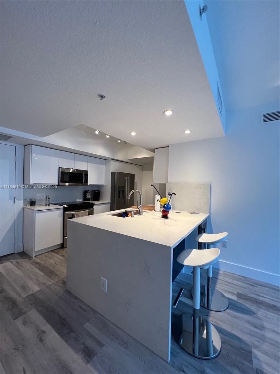 Property photo # 8