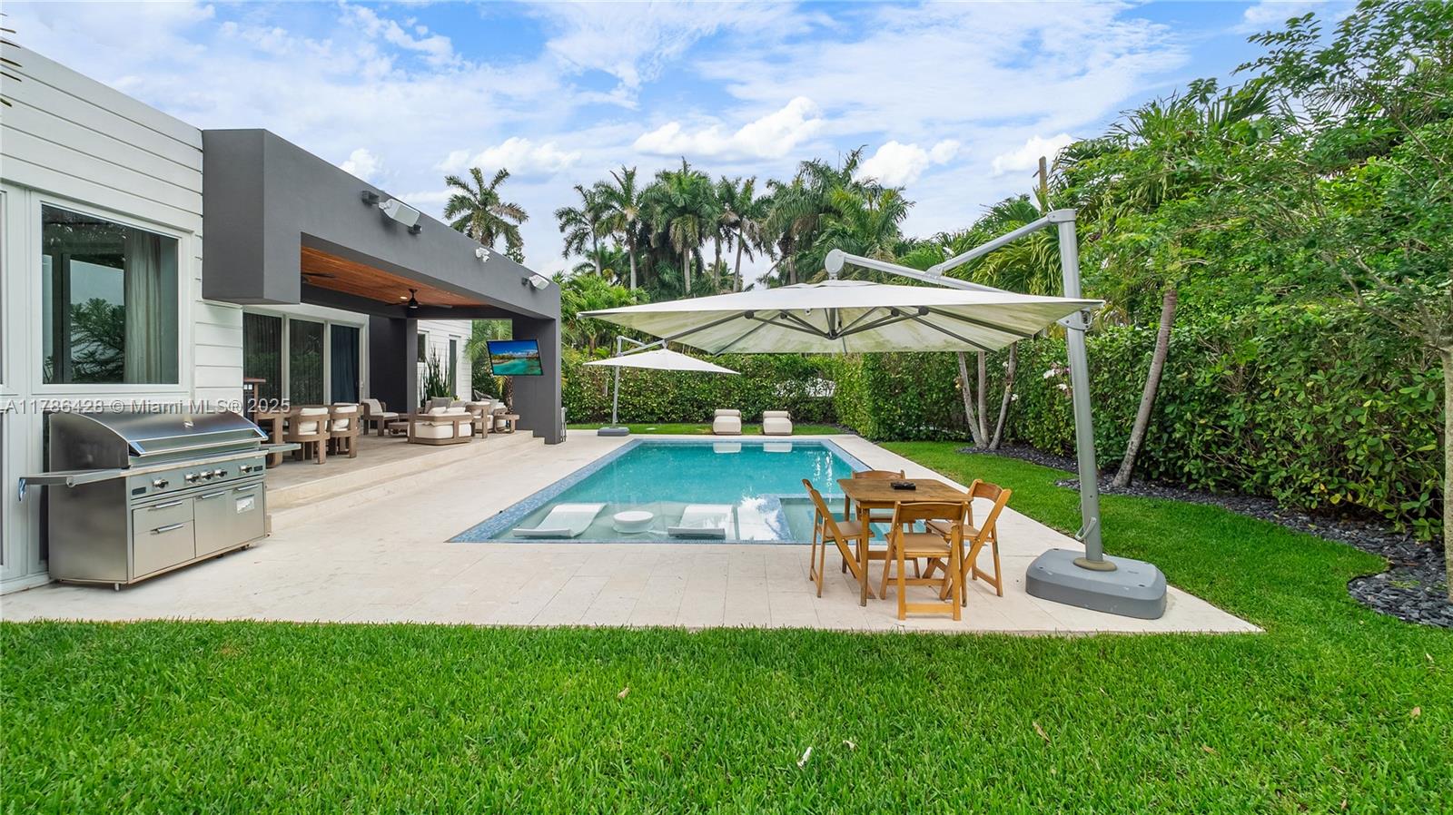 10603 NE 11th Ave, Miami Shores, Florida image 28