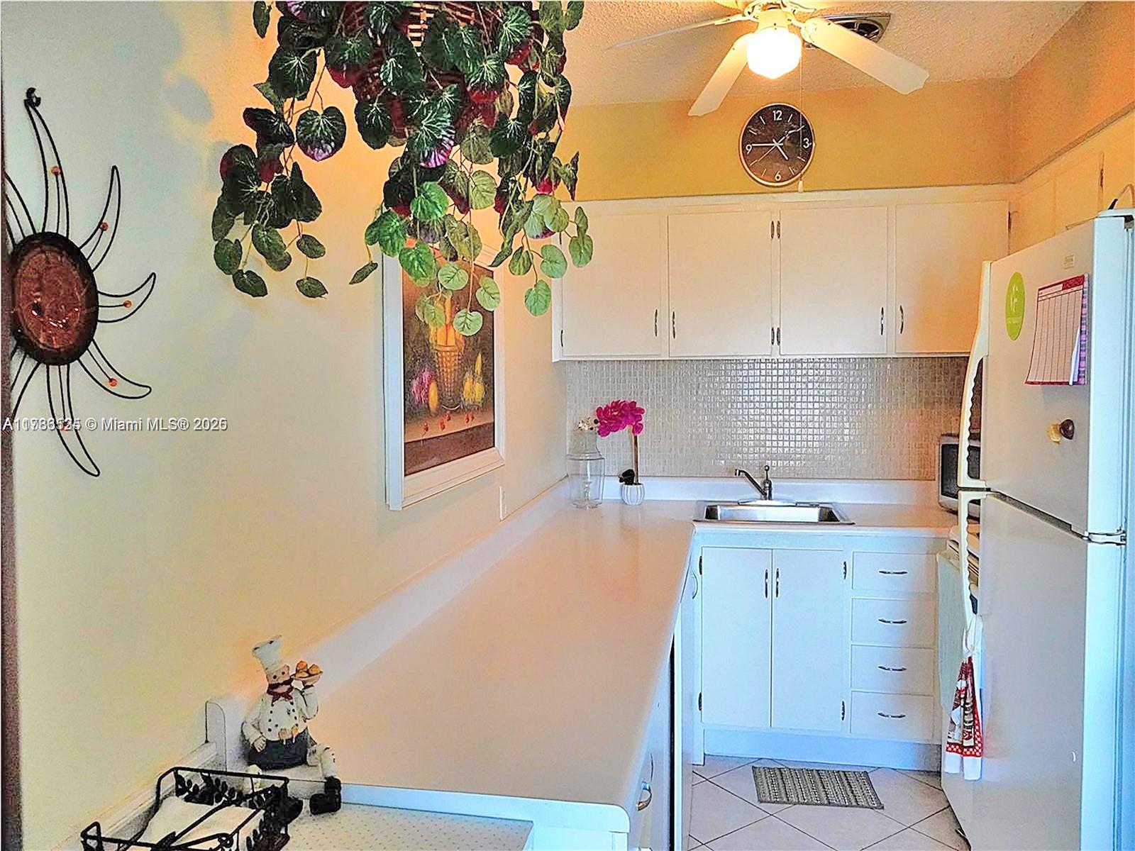 800 SW 11th Ave #19A, Hallandale Beach, Florida image 3