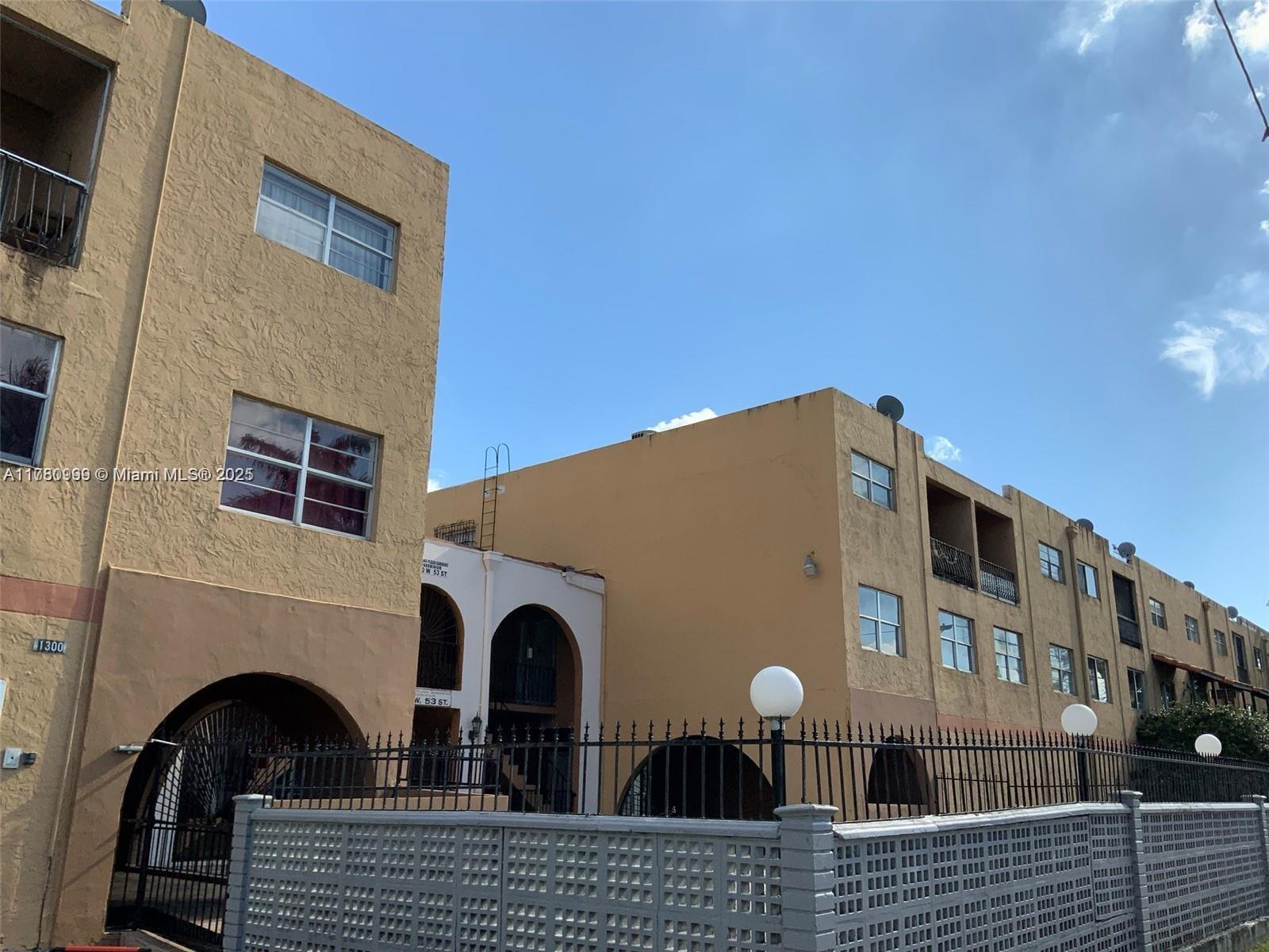 1300 W 53rd St #23, Hialeah, Florida image 2