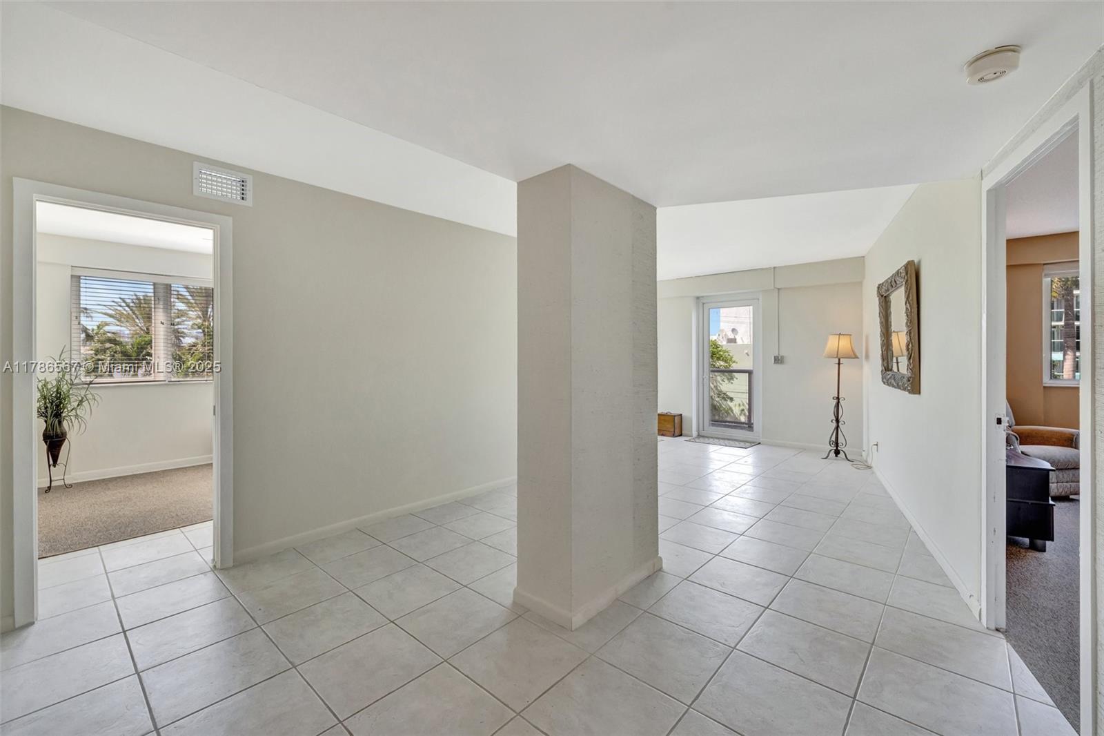 Listing Photo 14