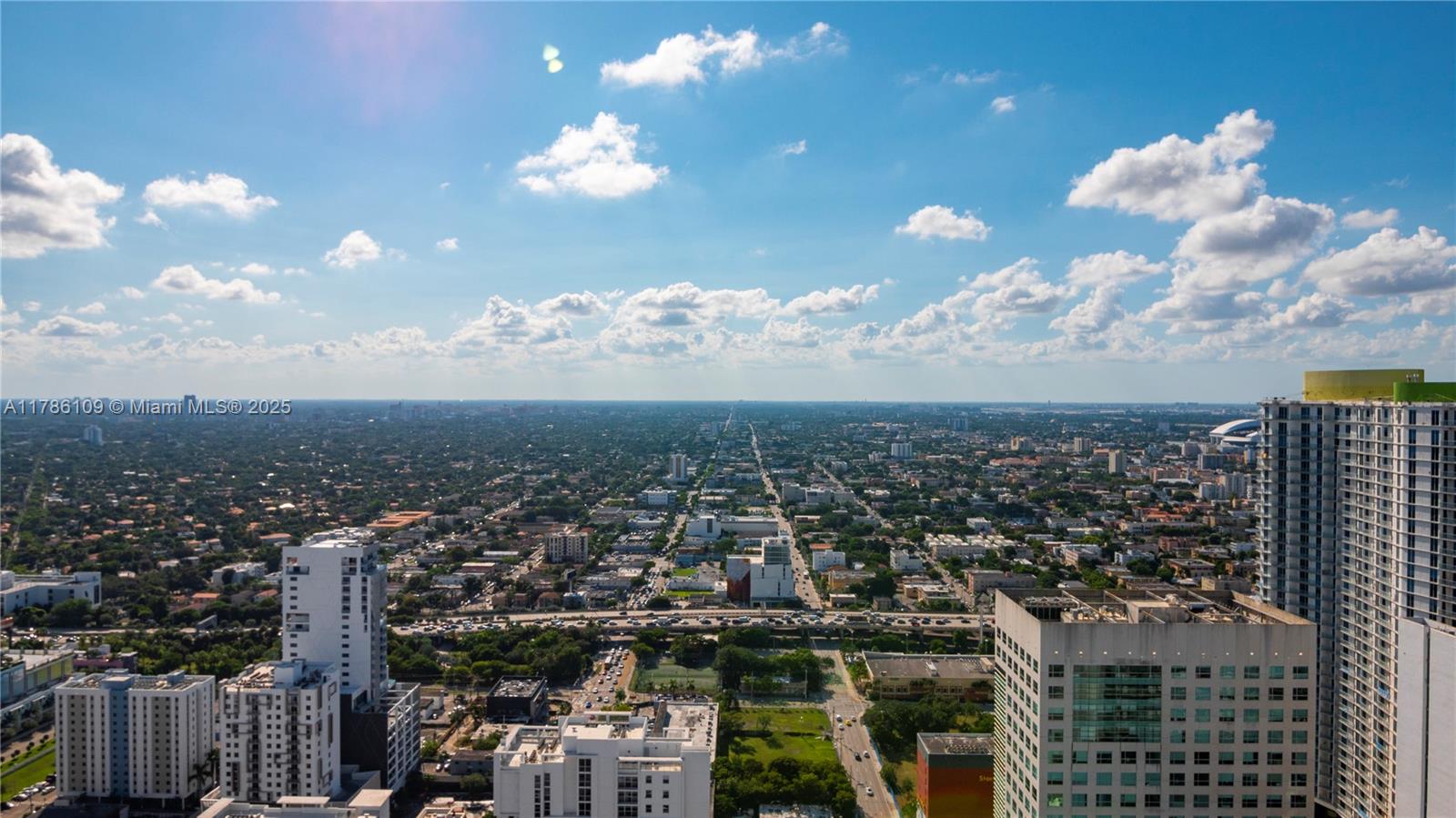 88 SW 7th St #4008, Miami FL 33130