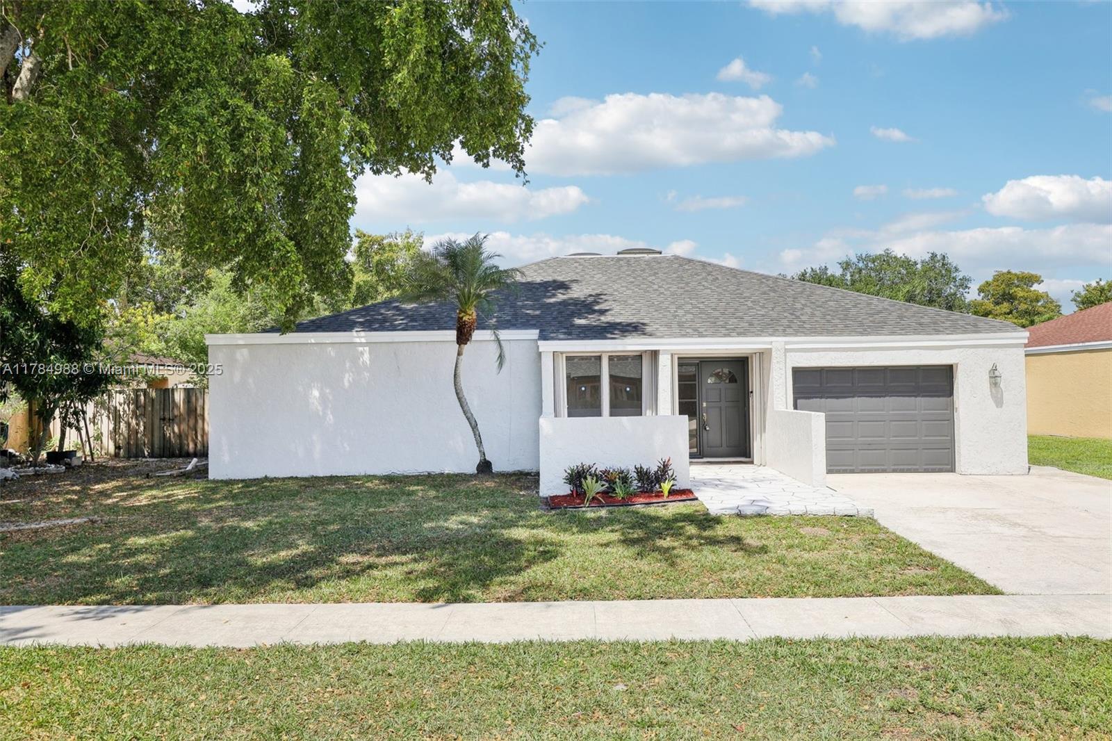 4967 SW 94th Ter, Cooper City, Florida image 1