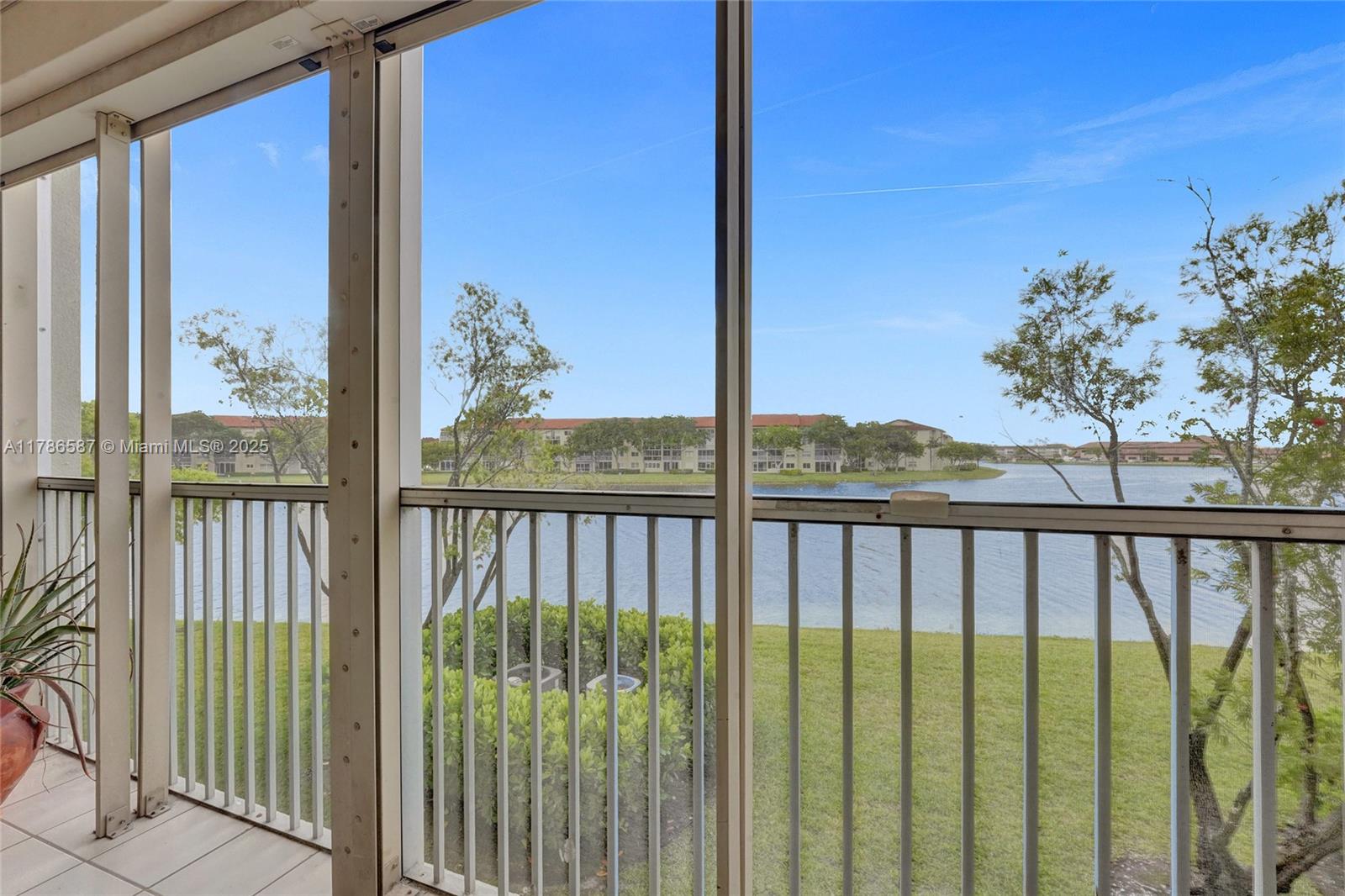 12950 SW 13th St #202D, Pembroke Pines, Florida image 31