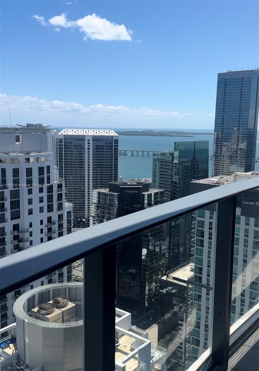 1000 Brickell Plz #PH5305, Miami FL 33131