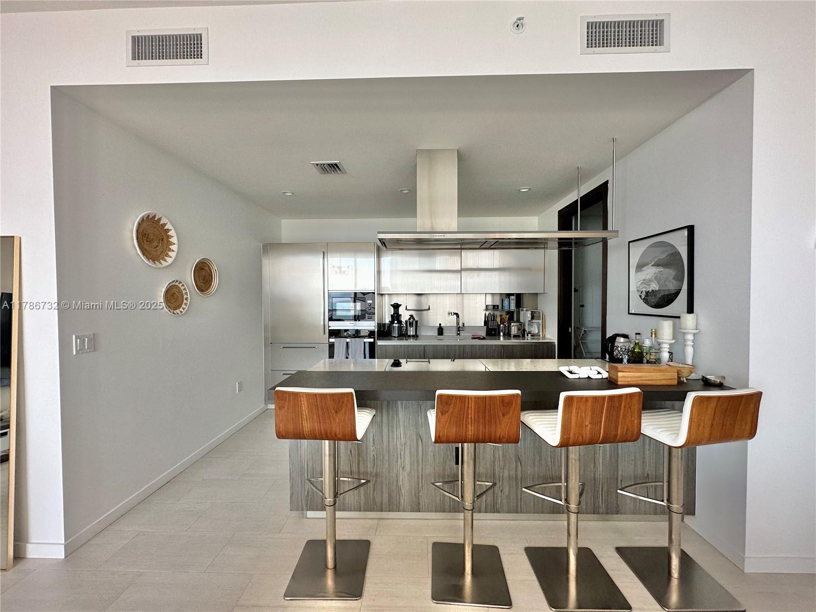 1000 Brickell Plz #PH5305, Miami FL 33131