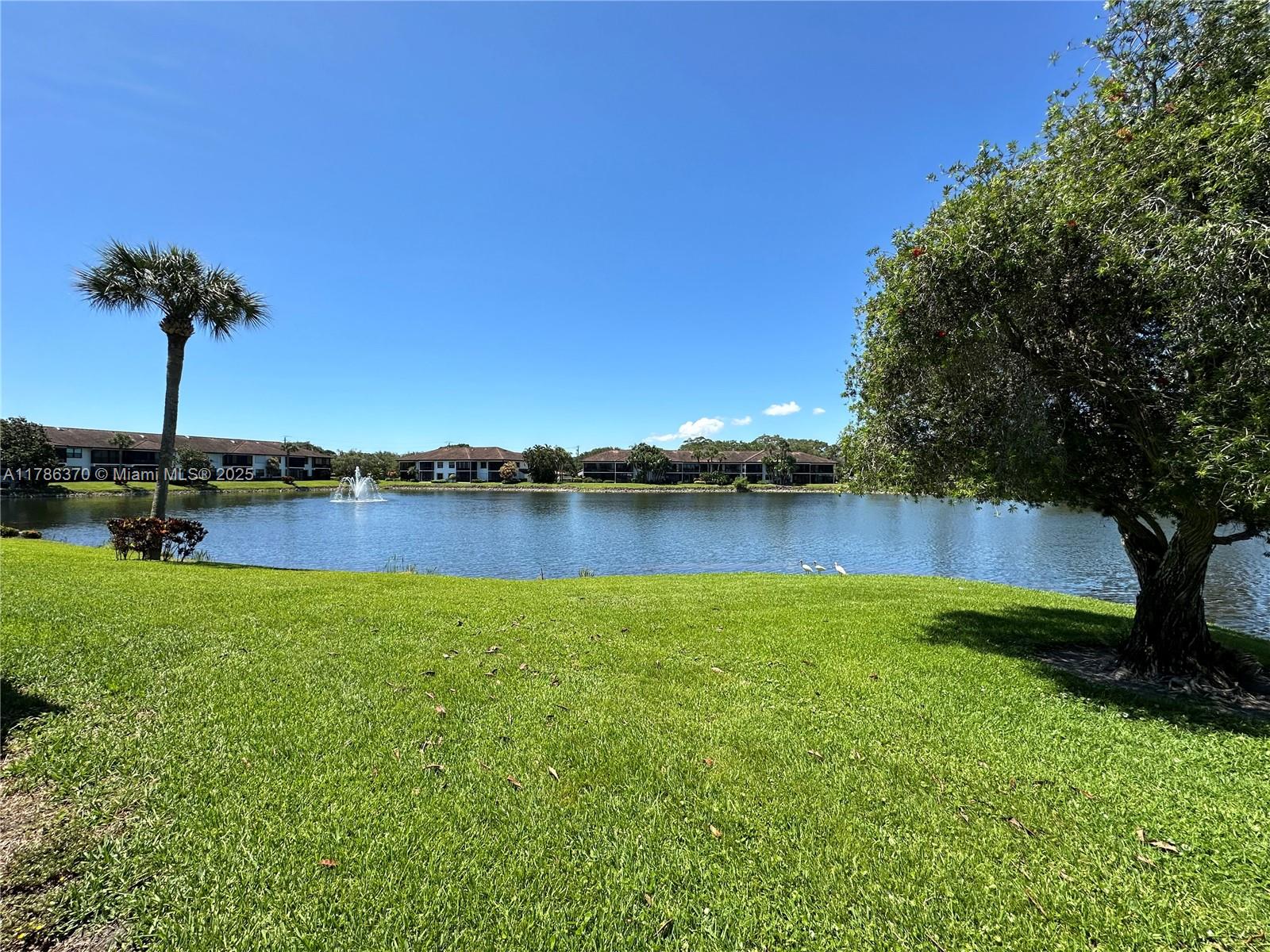 6081 SE Landing Way #8, Stuart, Florida image 2