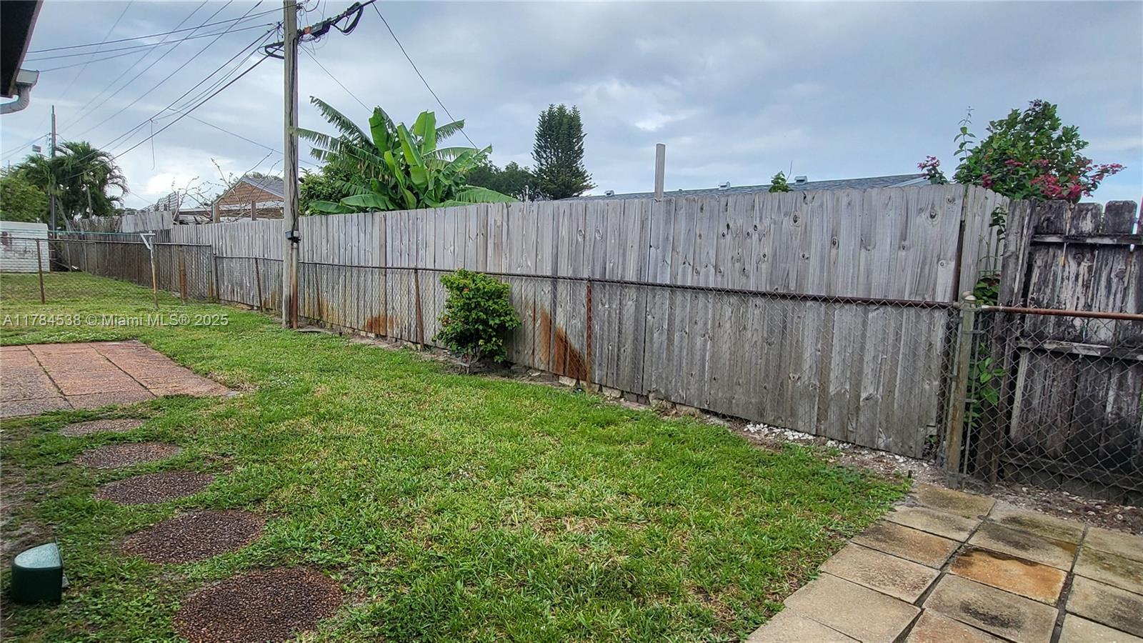 521 N 70th Way, Hollywood, Florida image 37