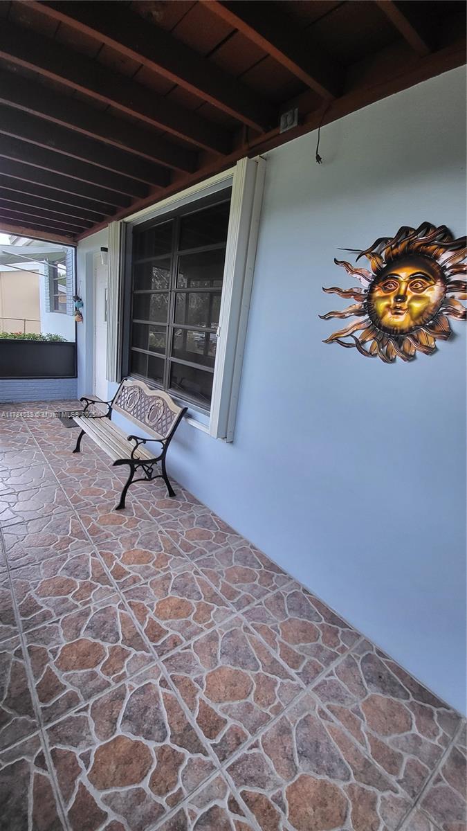 521 N 70th Way, Hollywood, Florida image 40