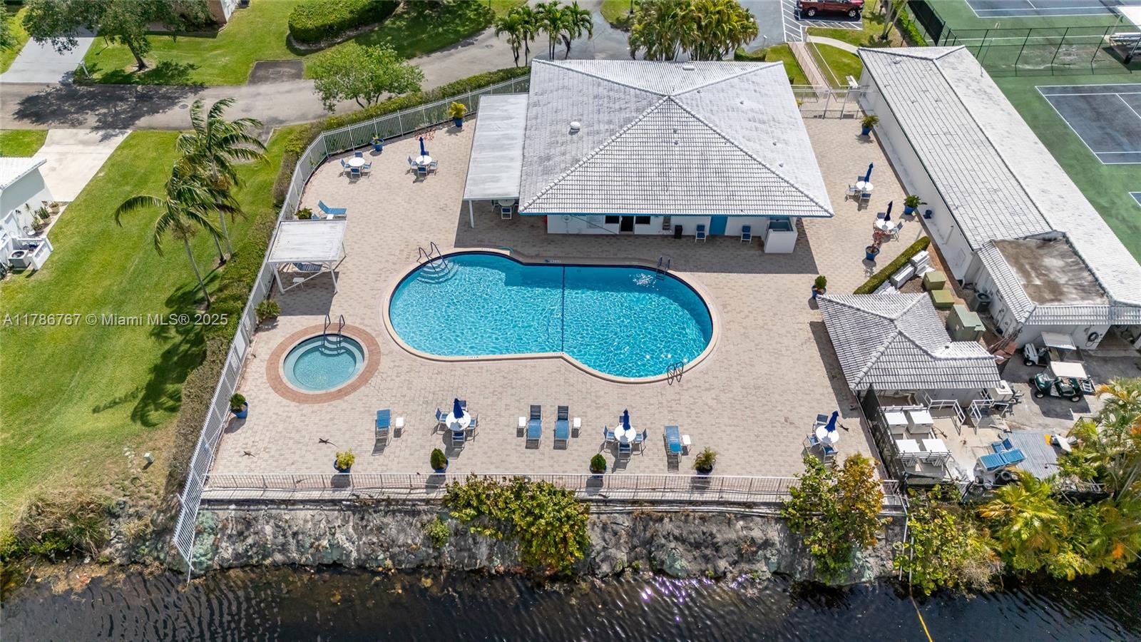8951 NW 12th Pl, Plantation, Florida image 34