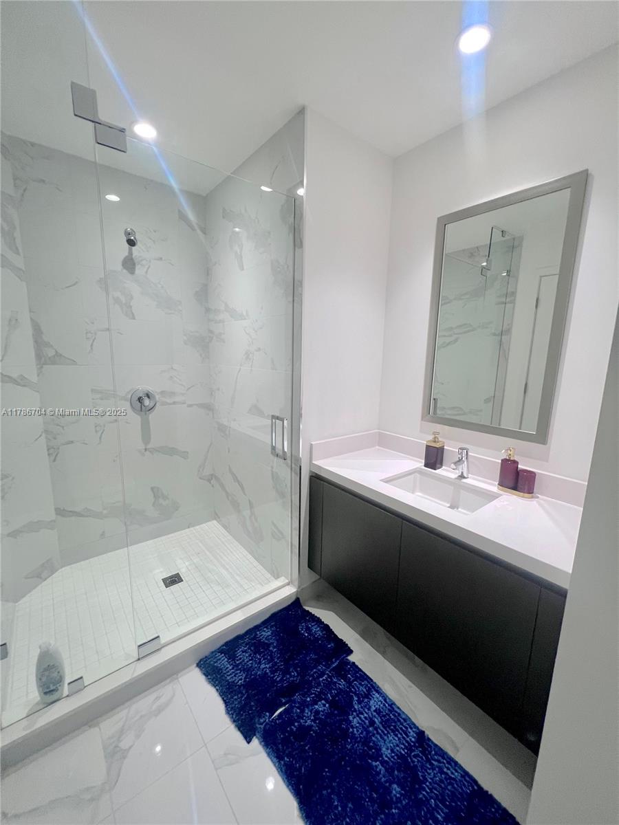 851 NE 1st Ave #2900, Miami FL 33132