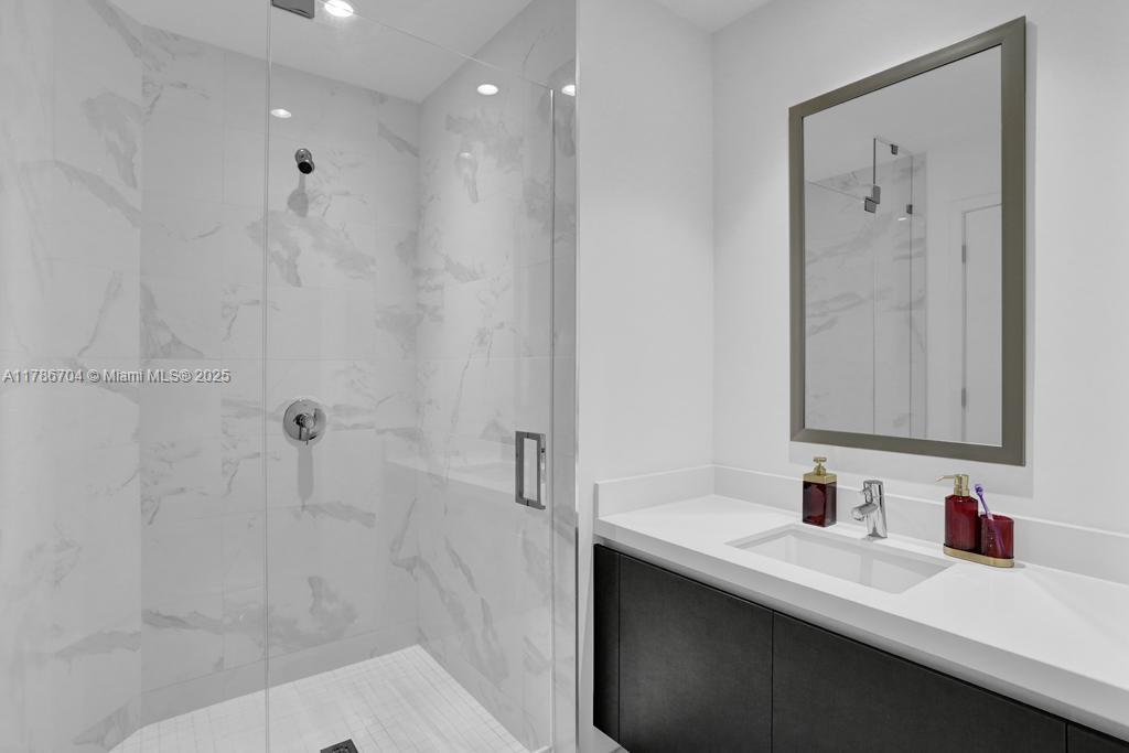 851 NE 1st Ave #2900, Miami FL 33132