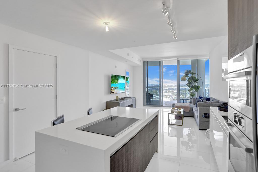 851 NE 1st Ave #2900, Miami FL 33132
