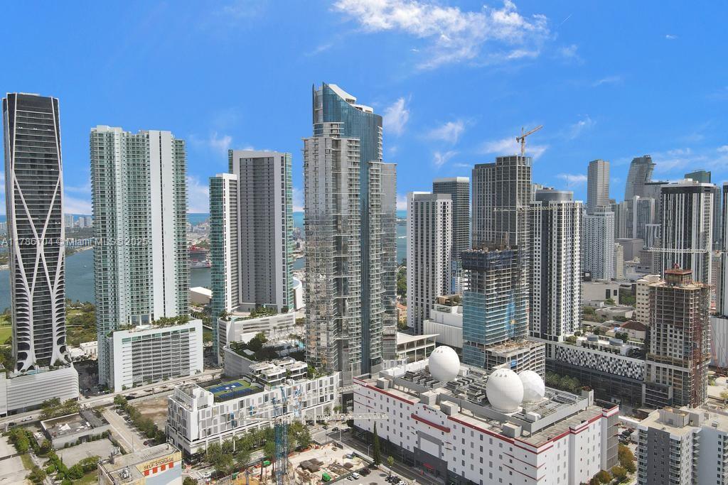 851 NE 1st Ave #2900, Miami FL 33132