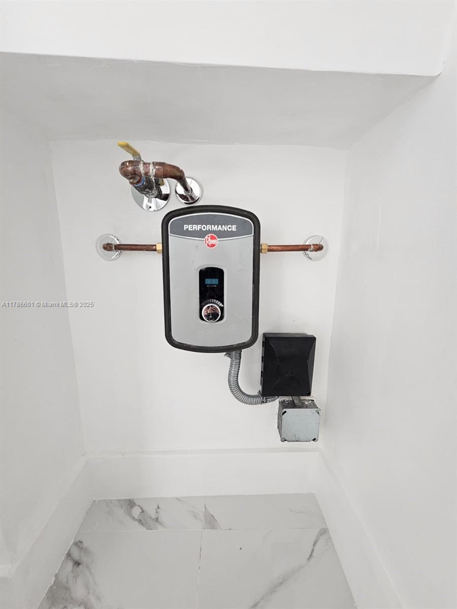 3430 NW 52nd Ave #104, Lauderdale Lakes, Florida image 27