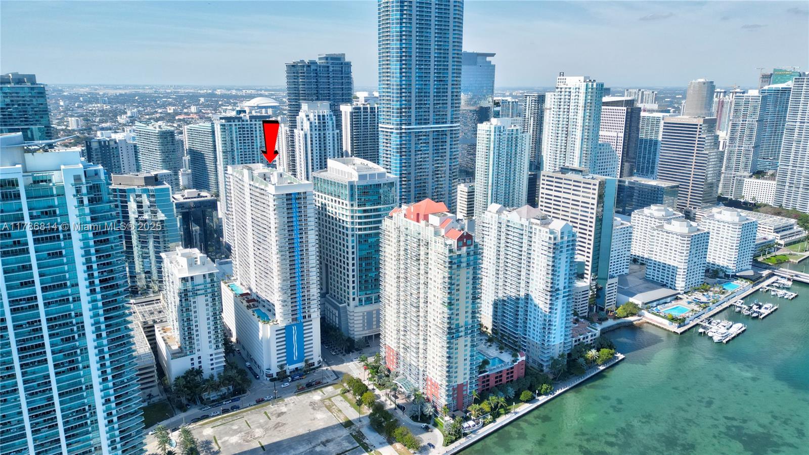 Apartamento à Venda em Miami, FL