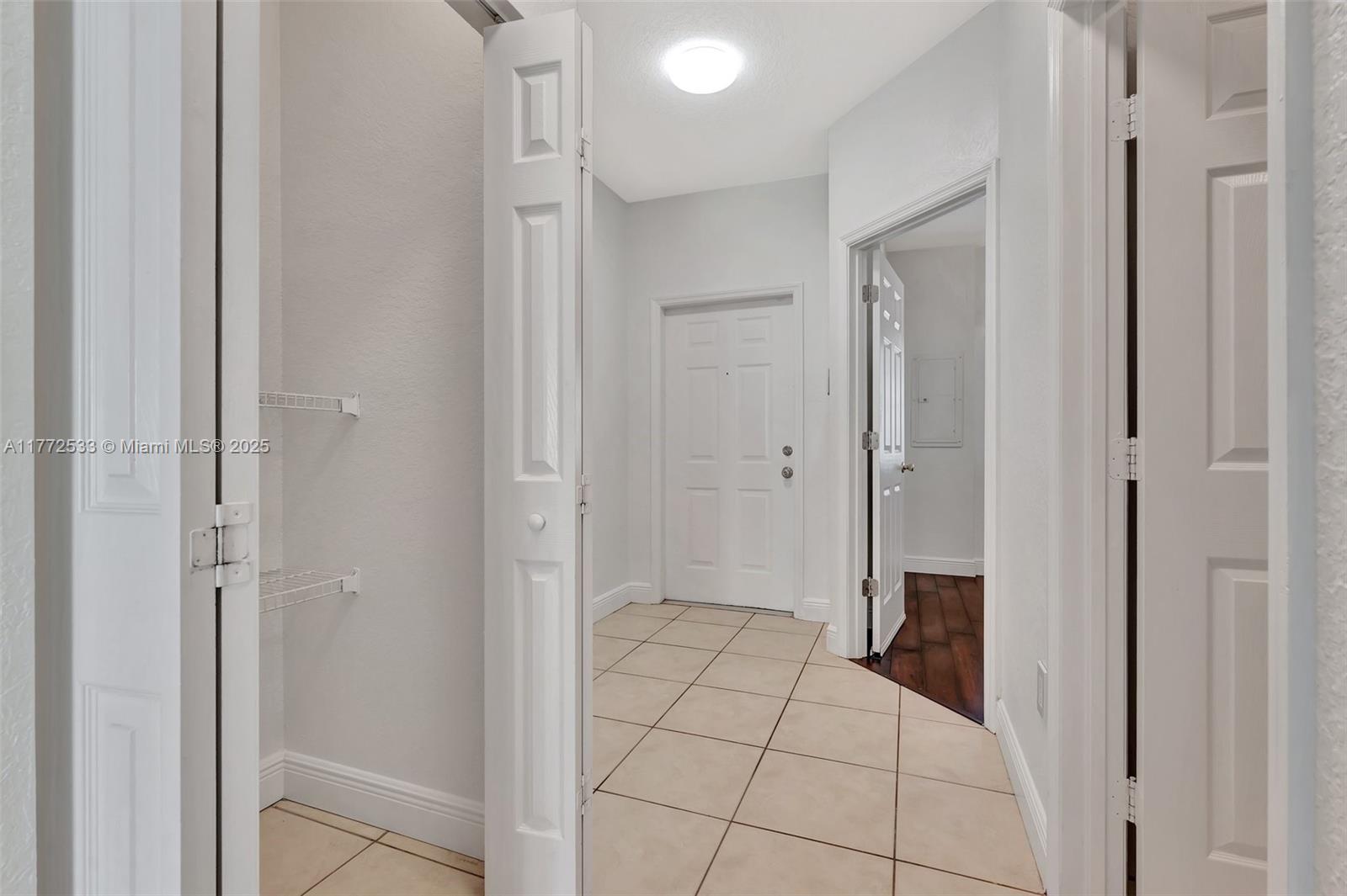 7848 Catalina Cir #7848, Tamarac, Florida image 15