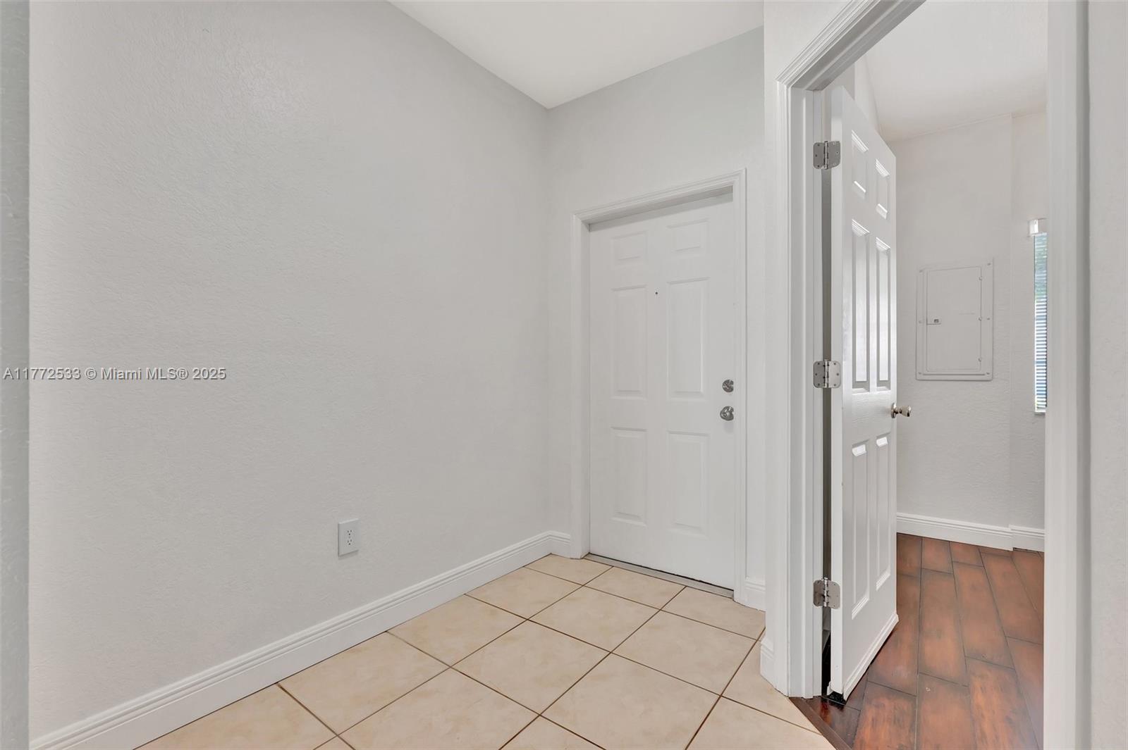 7848 Catalina Cir #7848, Tamarac, Florida image 16