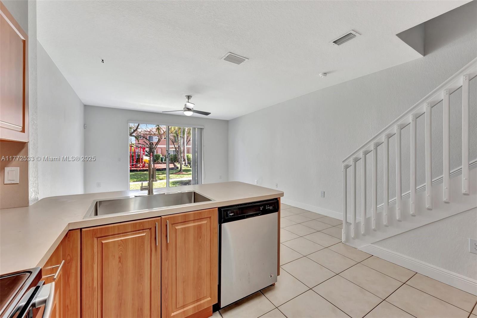 7848 Catalina Cir #7848, Tamarac, Florida image 24