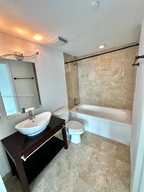 350 S Miami Ave #3315, Miami FL 33130