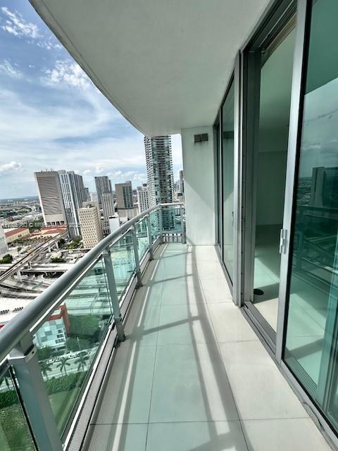 350 S Miami Ave #3315, Miami FL 33130