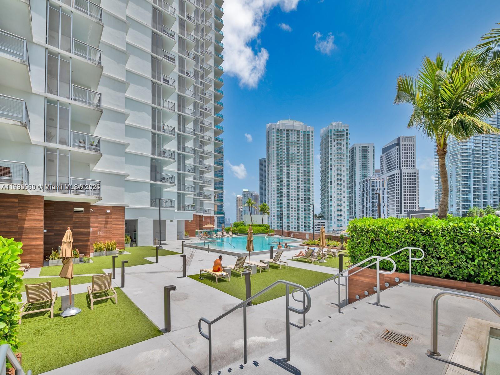 350 S Miami Ave #3315, Miami FL 33130