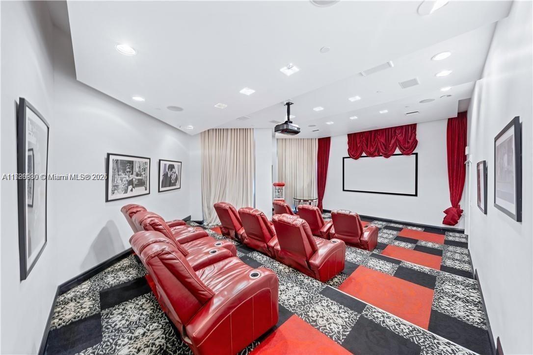 350 S Miami Ave #3315, Miami FL 33130