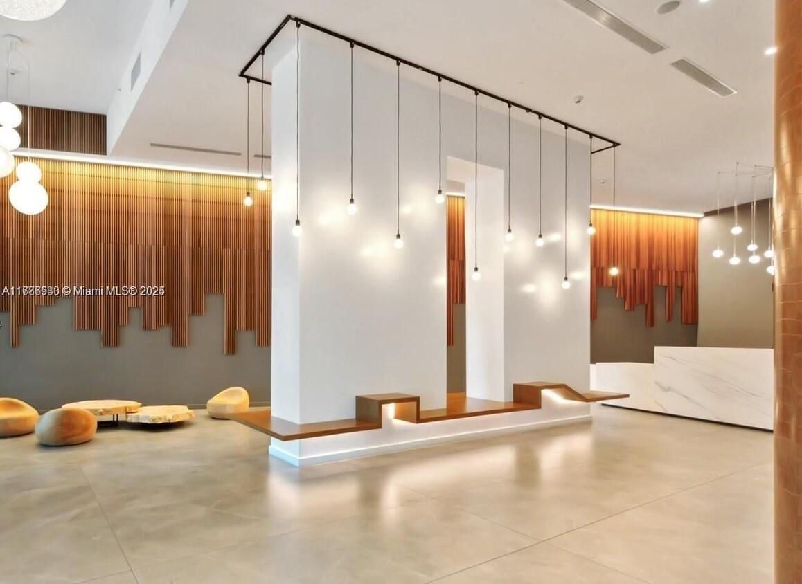 350 S Miami Ave #3315, Miami FL 33130