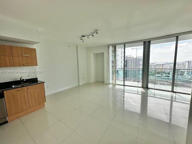 350 S Miami Ave #3315, Miami FL 33130