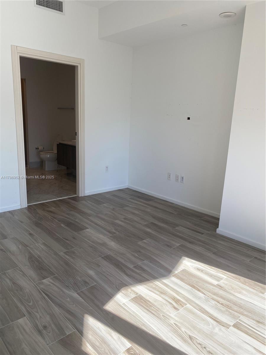 801 S Miami Ave #5302, Miami FL 33130