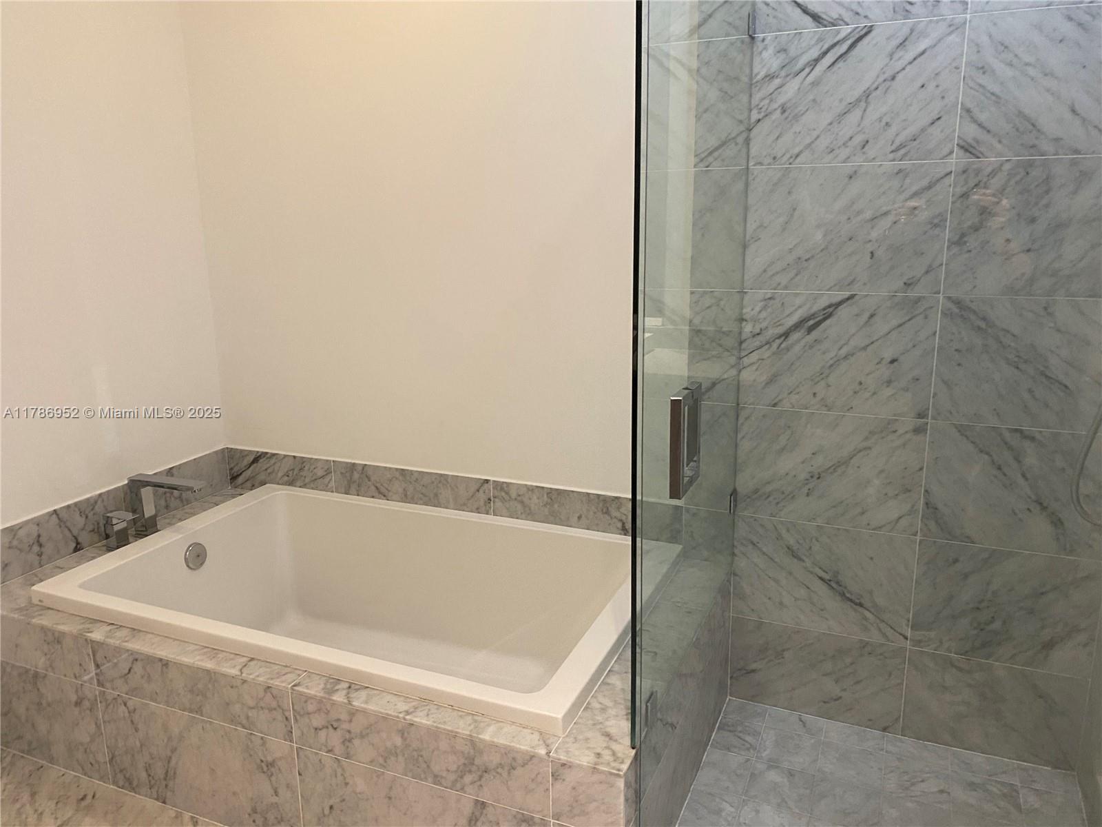 801 S Miami Ave #5302, Miami FL 33130