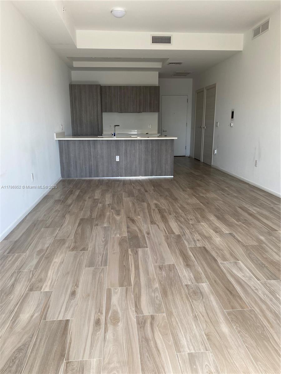 801 S Miami Ave #5302, Miami FL 33130