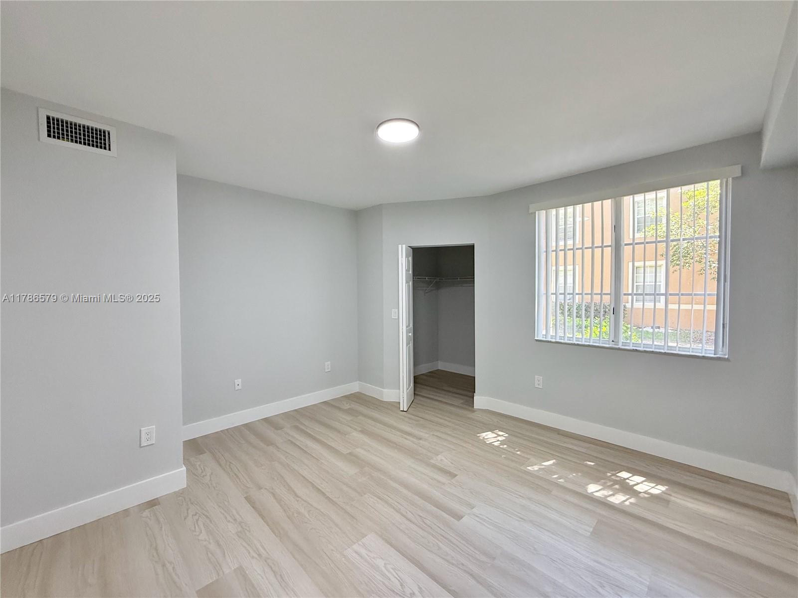 7930 N Nob Hill Rd #102, Tamarac, Florida image 15
