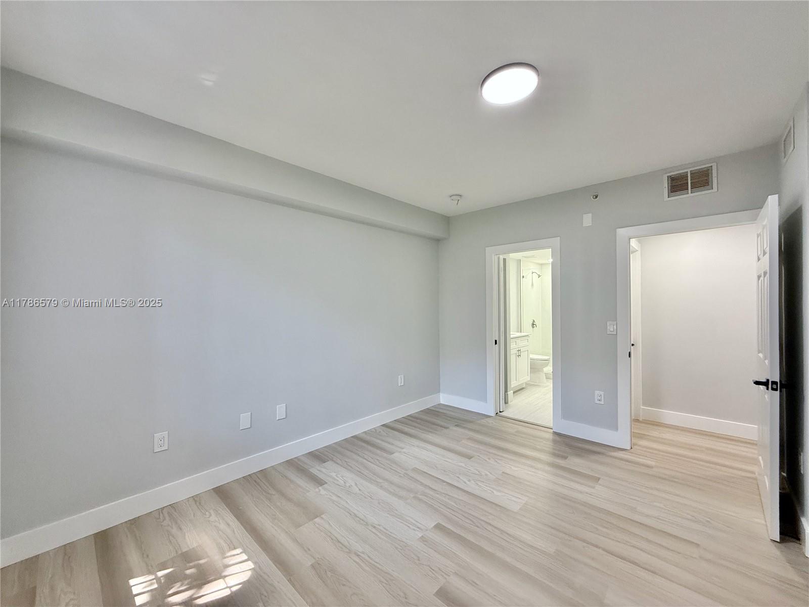 7930 N Nob Hill Rd #102, Tamarac, Florida image 16