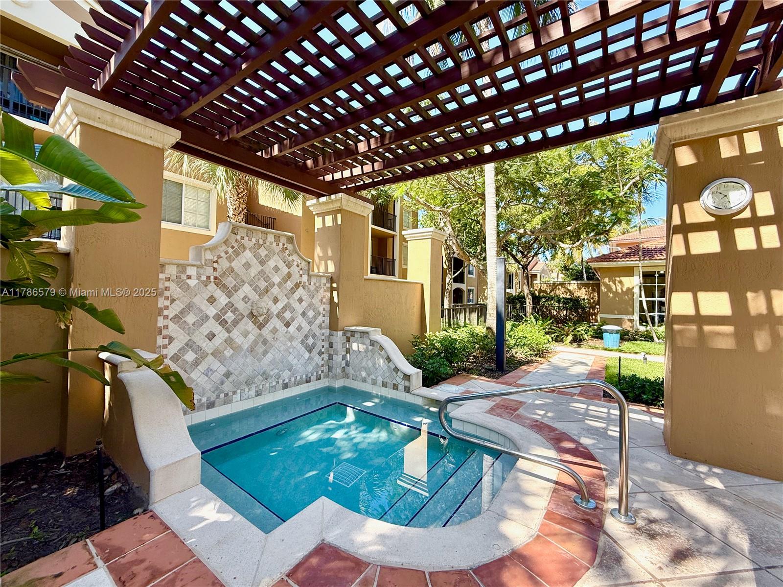 7930 N Nob Hill Rd #102, Tamarac, Florida image 23