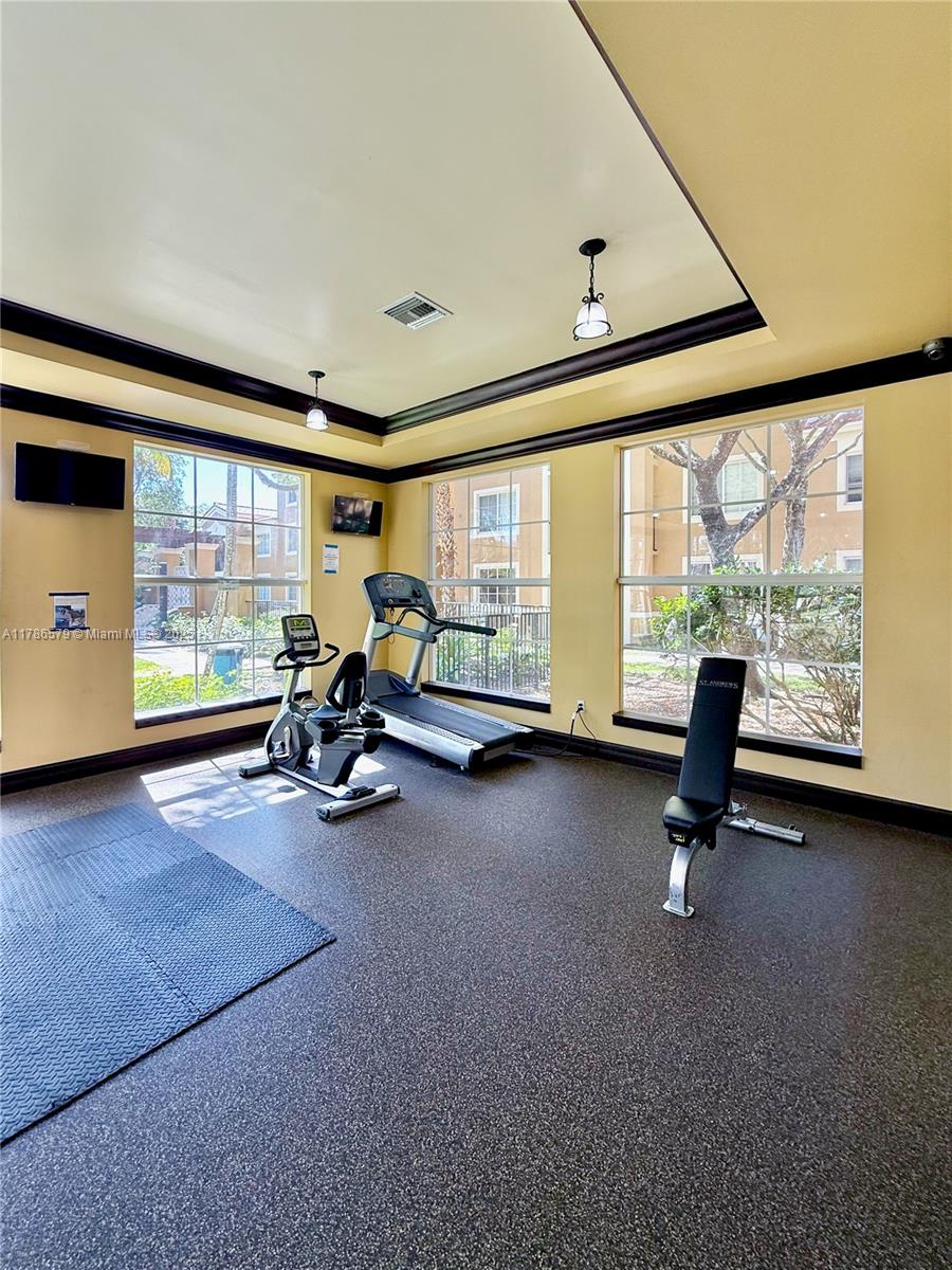 7930 N Nob Hill Rd #102, Tamarac, Florida image 24