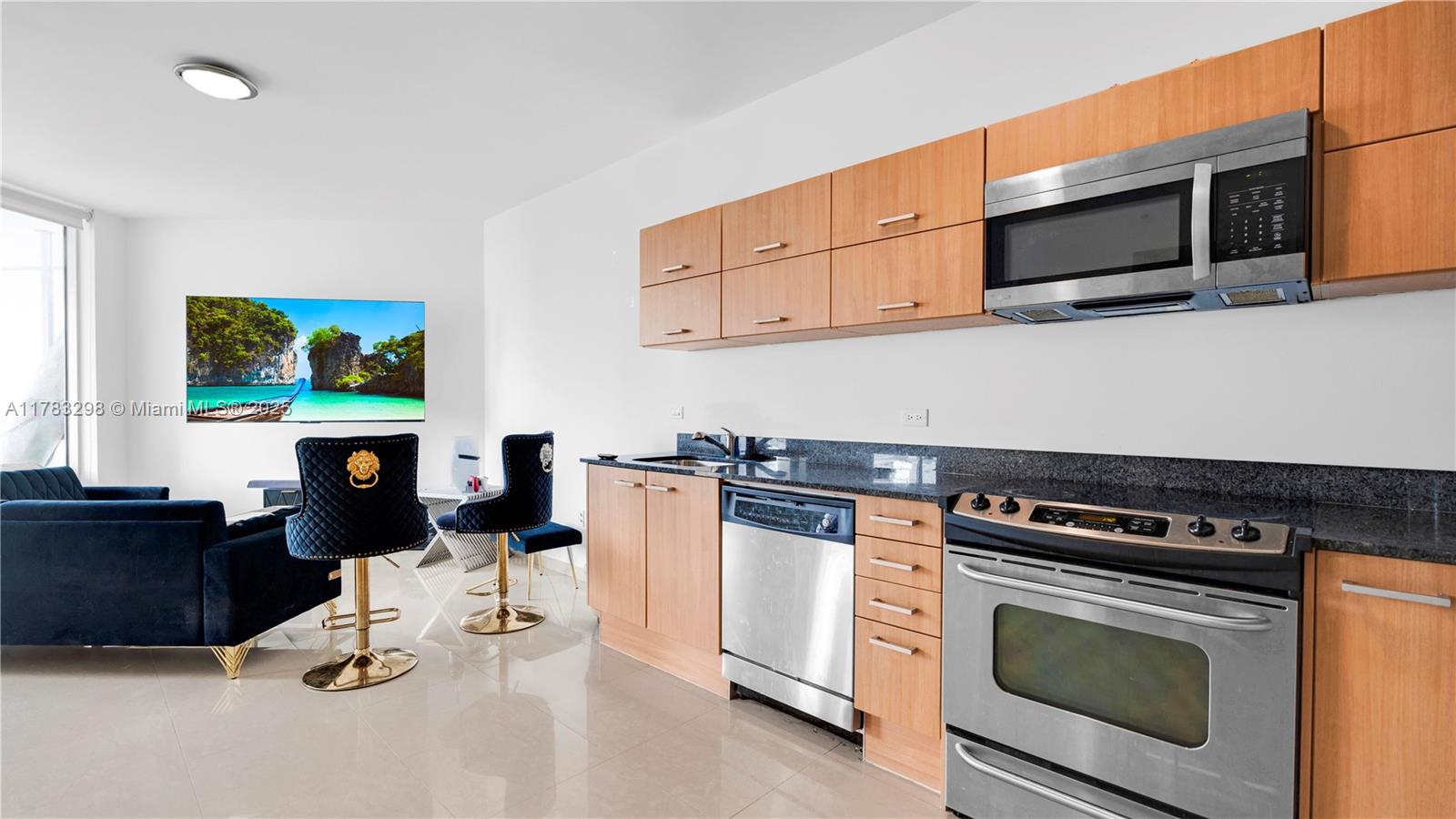 350 S Miami Ave #3410, Miami FL 33130
