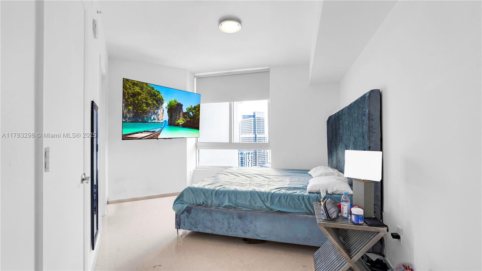 350 S Miami Ave #3410, Miami FL 33130
