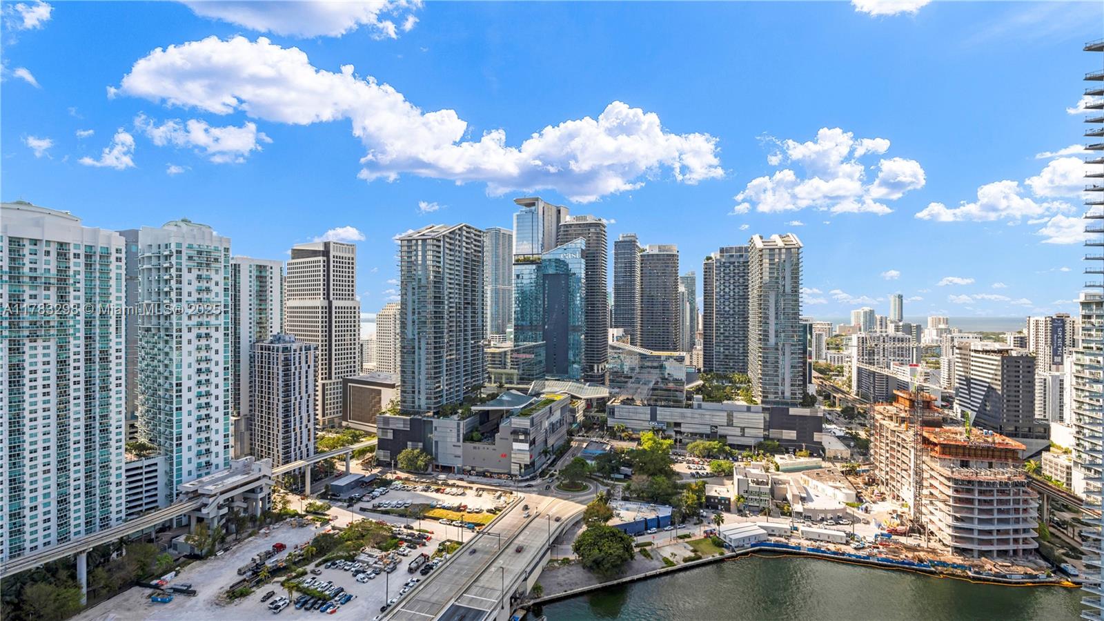 350 S Miami Ave #3410, Miami FL 33130
