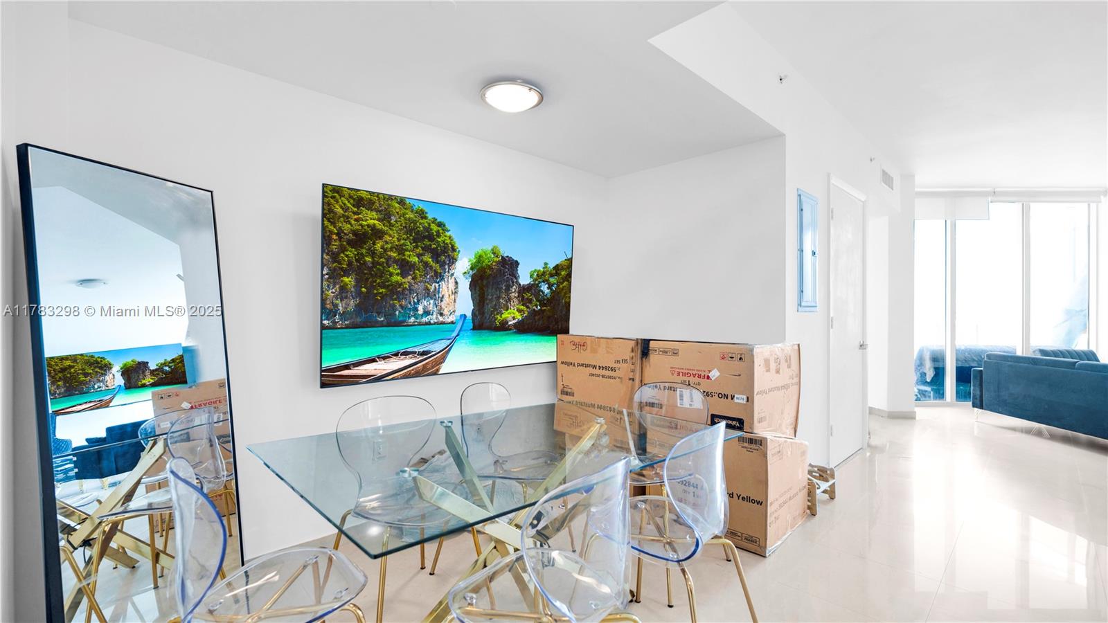 350 S Miami Ave #3410, Miami FL 33130