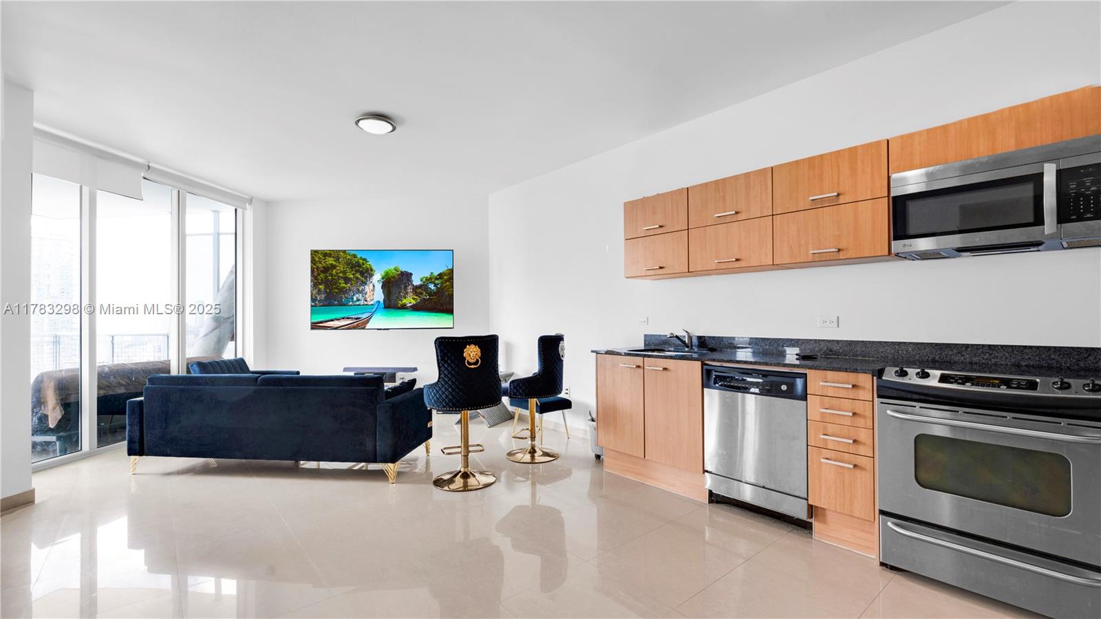 350 S Miami Ave #3410, Miami FL 33130