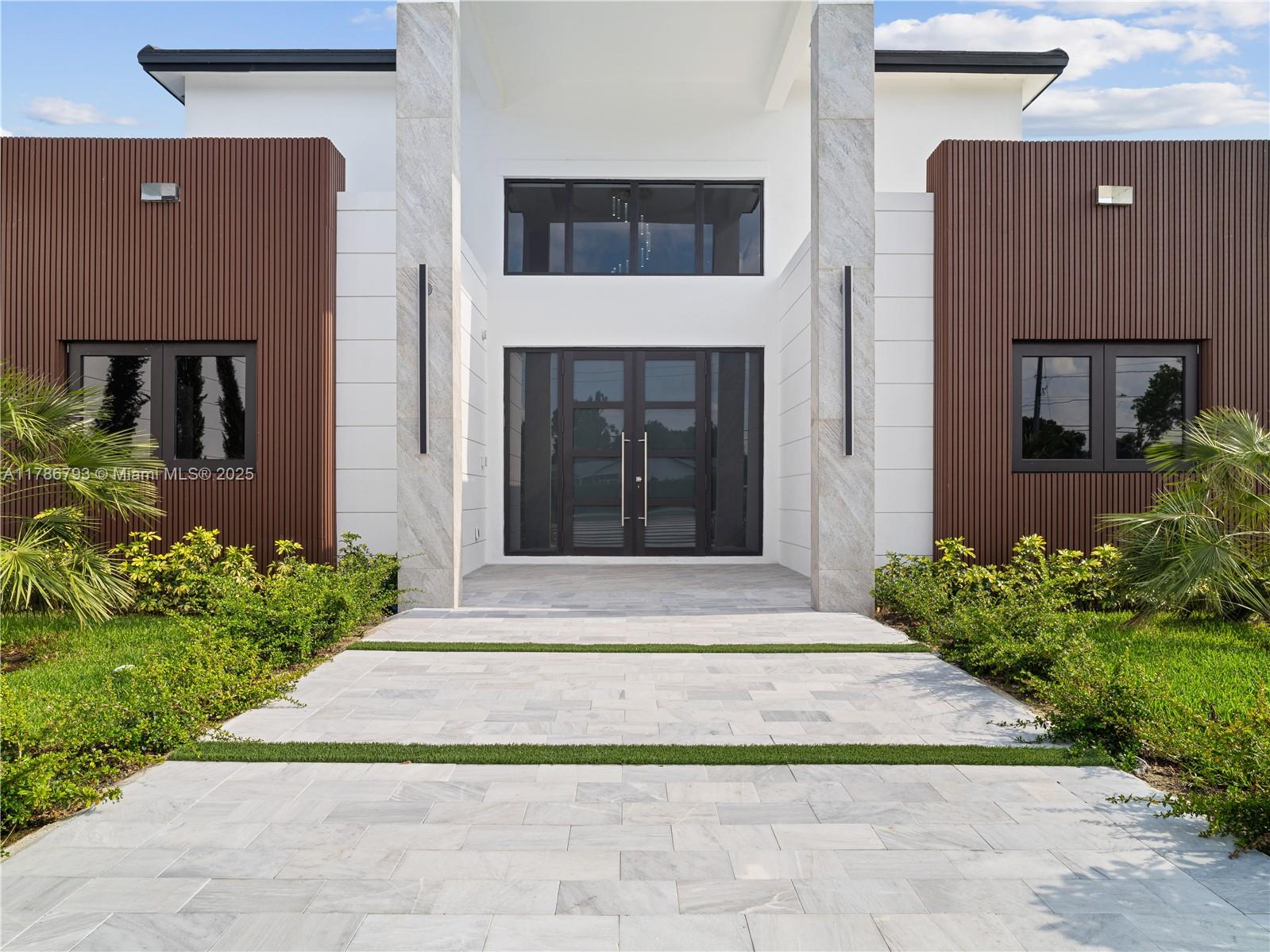 11570 NW 12th St, Plantation, Florida image 9