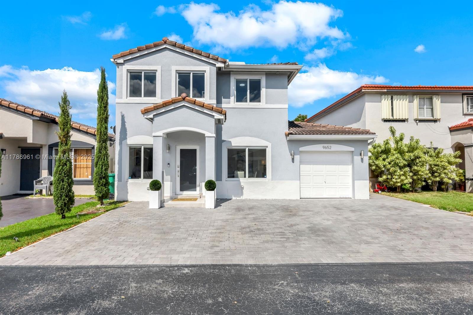 9652 164th Ct, Miami, Florida 33196